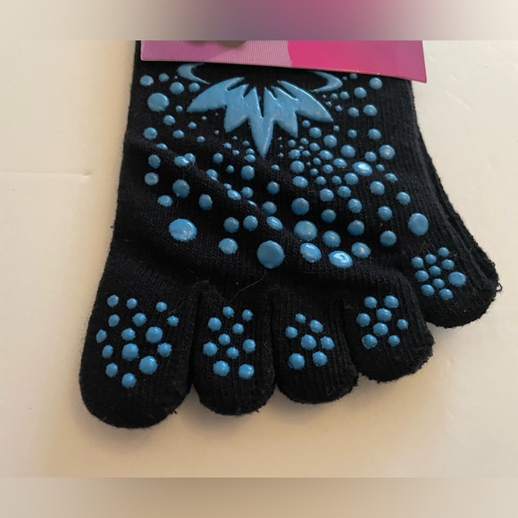 Lotus Non-Slip Yoga Toe Socks Women’s (shoe size 4-10) Men’s (shoe size 4-9) - Picture 3 of 7